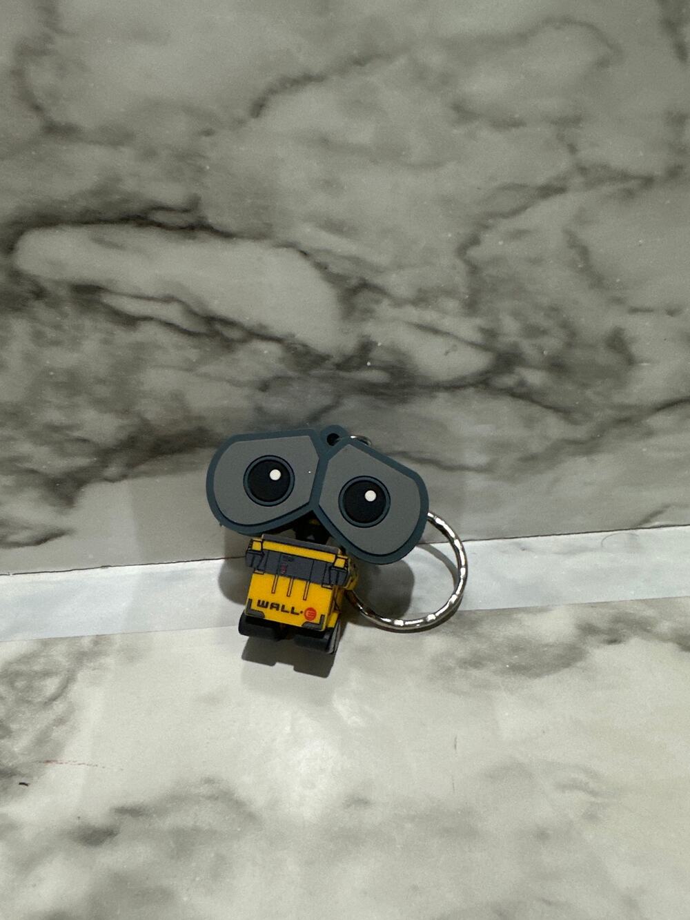 Wall E figural keychain